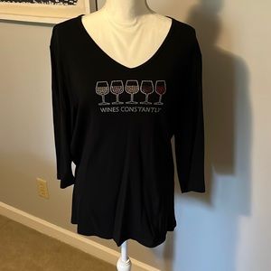 Cotton top, three-quarter length sleeves, fun logo